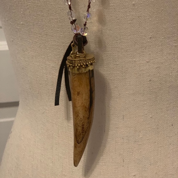 Store Closing‼️ Bone Boho Pendant Necklace - Picture 5 of 6